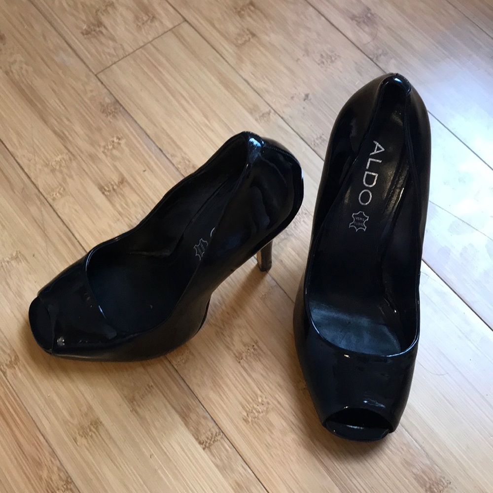 ALDO black patten leather open toe pumps